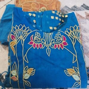 Embroidered Moslin Shalower Kamiz Dupatta Set Medium Size/bust 36